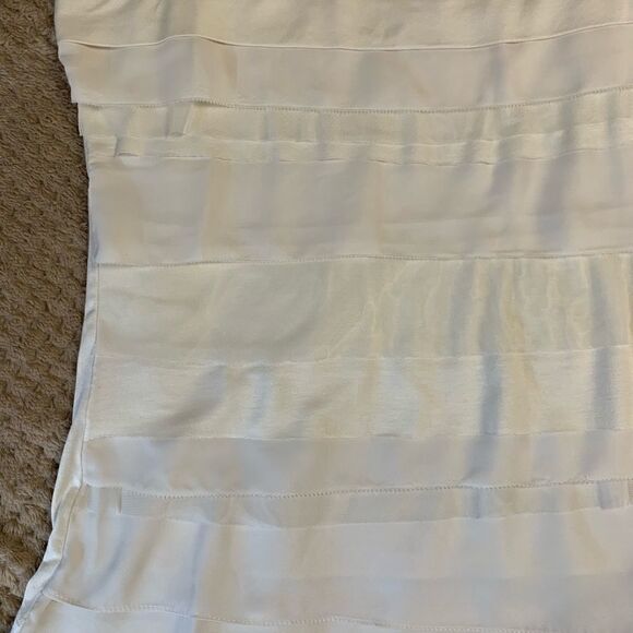 Mixed Media Layered Cream Tank Top - Picture 4 of 6